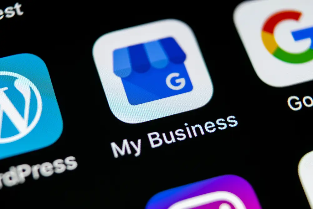 Local SEO: la guida definitiva per farsi trovare nelle ricerche locali 4 ottimizzare scheda google business profile seo locale